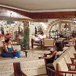 Best Western Plus Larco 2*
