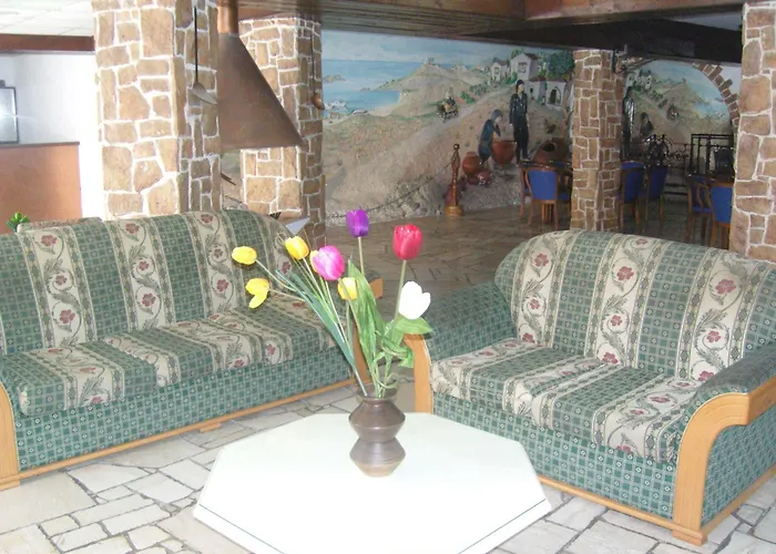 Hotel Best Western Plus Larco 2*