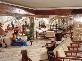 贝斯特韦斯特普拉斯拉尔科酒店 2*