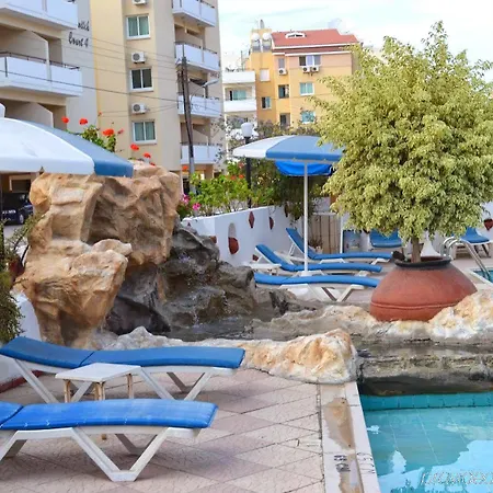Best Western Plus Larco Otel