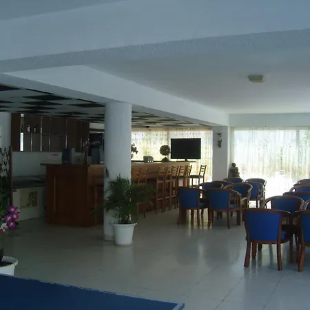 Best Western Plus Larco Otel 2*