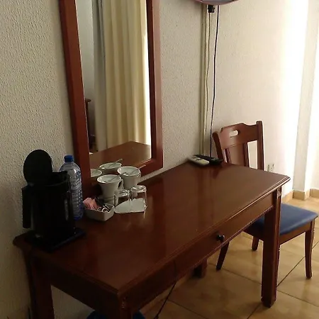 Ξενοδοχείο Best Western Plus Larco 2*