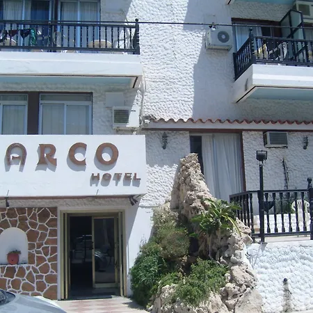 Best Western Plus Larco Otel