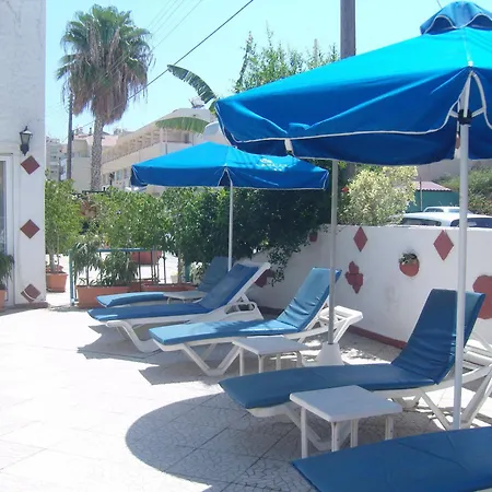 贝斯特韦斯特普拉斯拉尔科酒店 拉纳卡