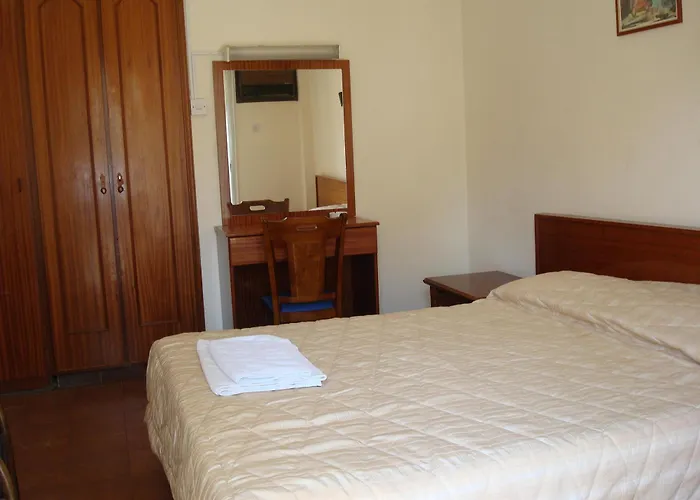 فندق فندق لاركو