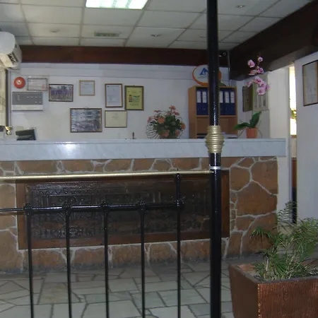 Best Western Plus Larco