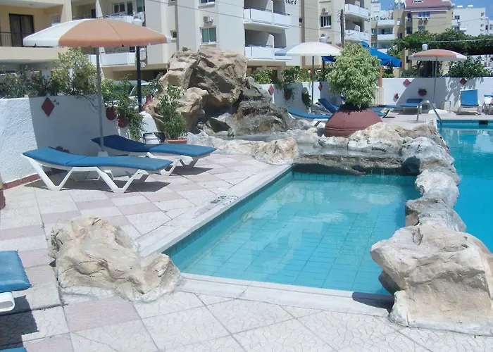 Best Western Plus Larco 2*